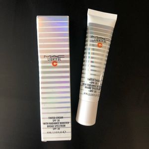 MAC Lightful Tinted Moisturizer - Dark